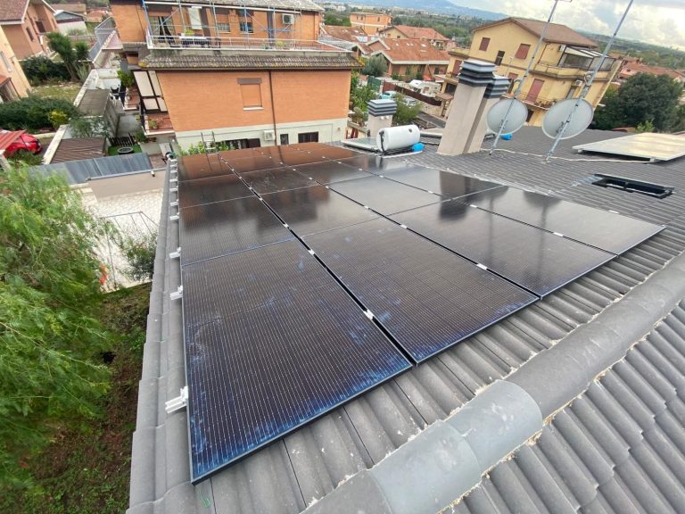 Roma, zona Caserosse, impianto fotovoltaico 15,36 kWp+ batterie